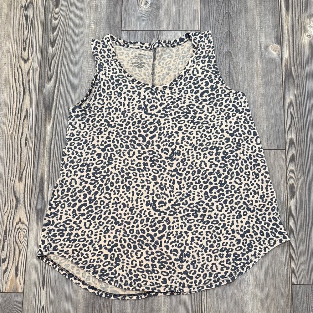 Leopard Print Sleeveless Top